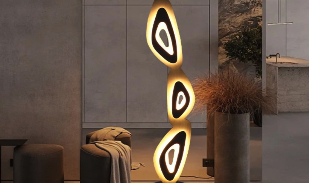 Die Eleganz des Nevis Stehlampe